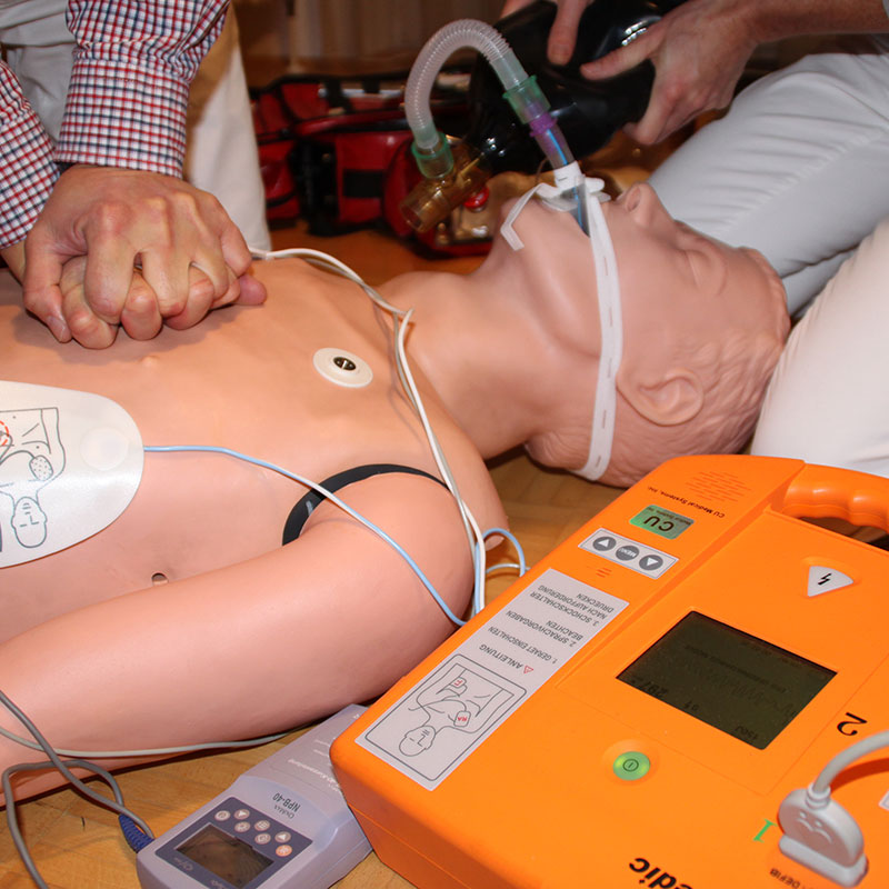 Thust Akademie - Notfalltraining Thust Akademie - Notfalltraining